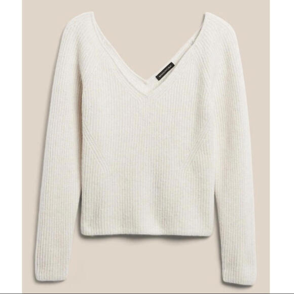 BANANA REPUBLIC wool yak hair cream ribbed wide v neck sweater - Picture 2 of 7